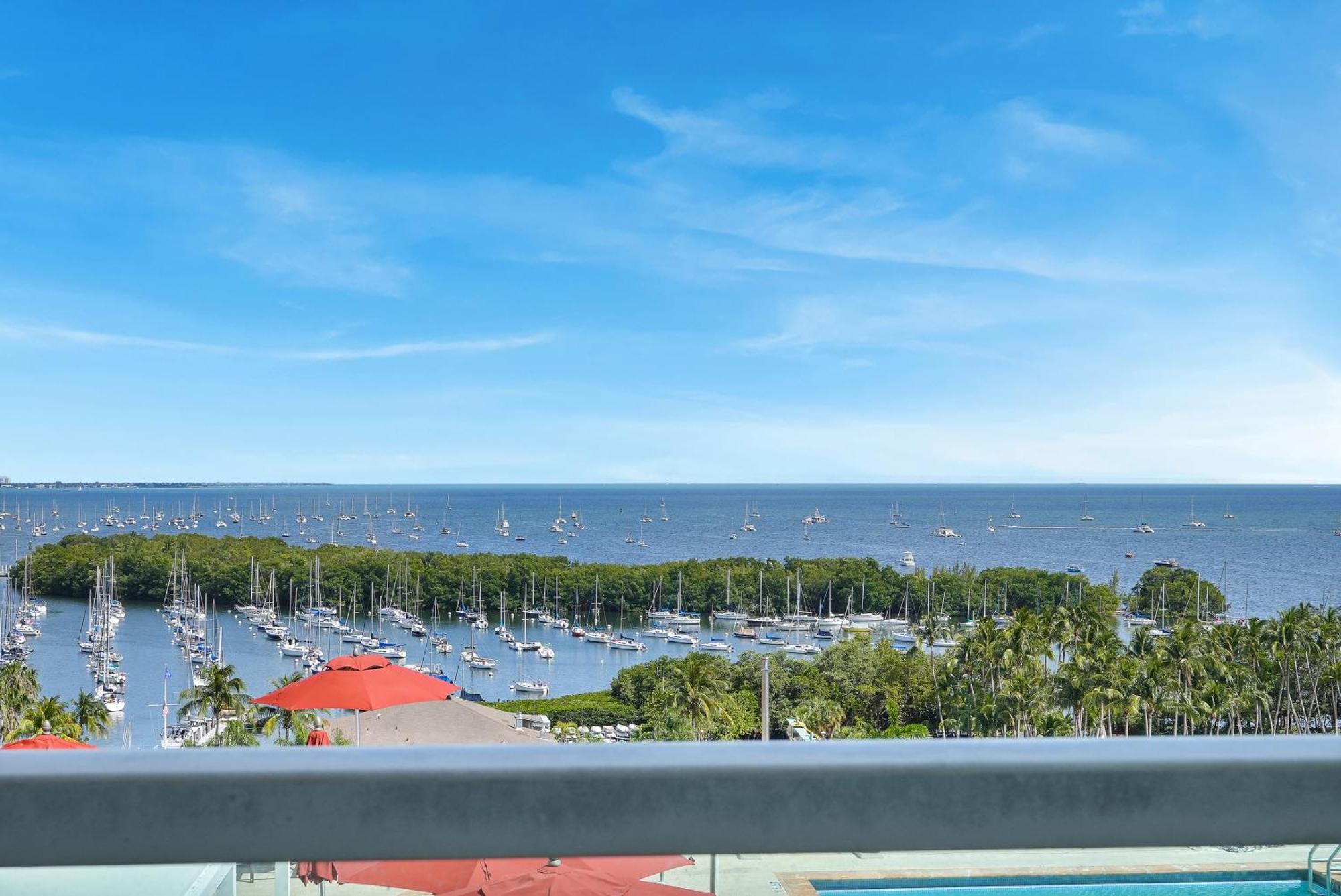 Astonishing Sea View In Grove
