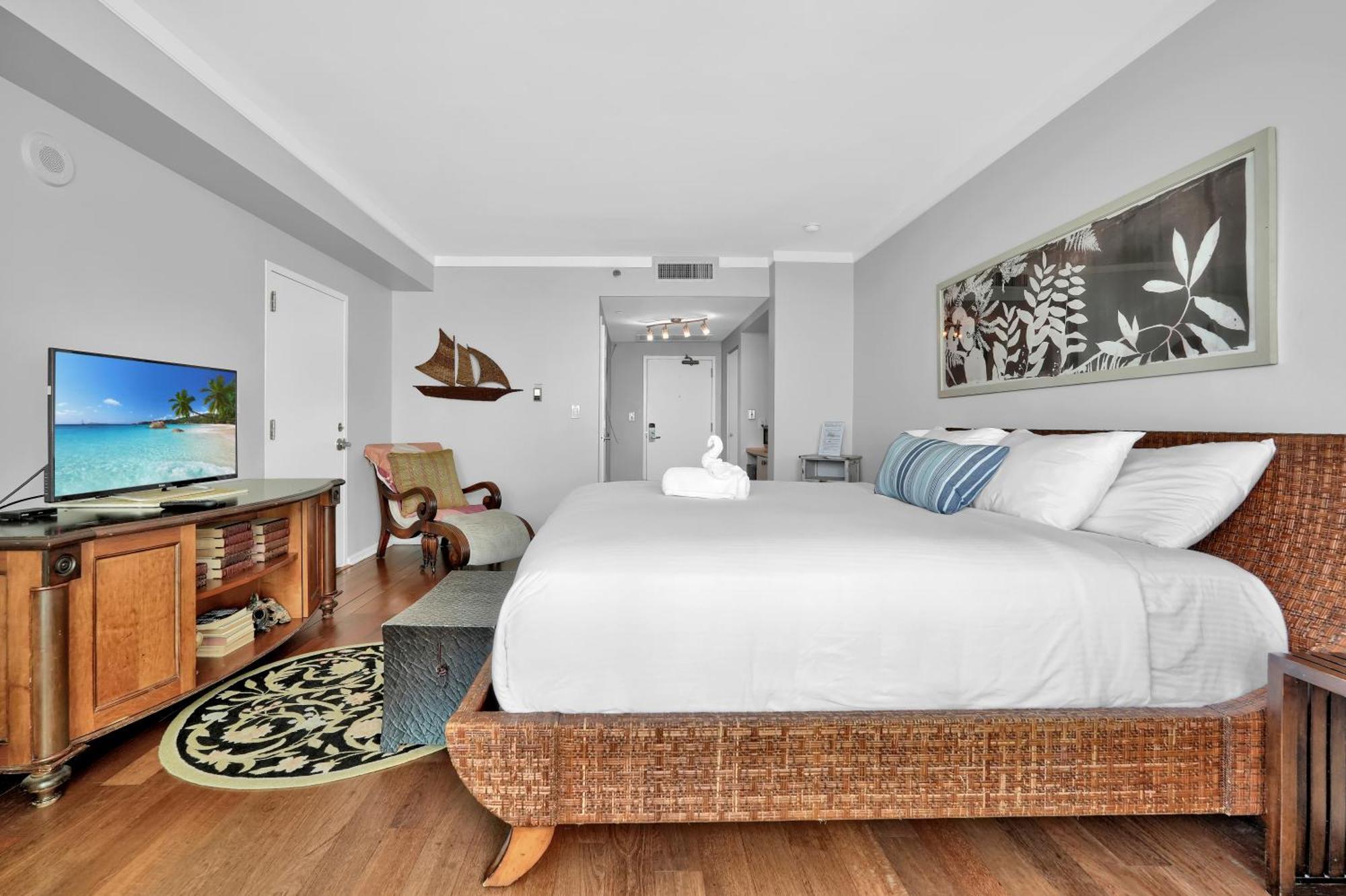 Astonishing Sea View In Grove Aparthotel Miami